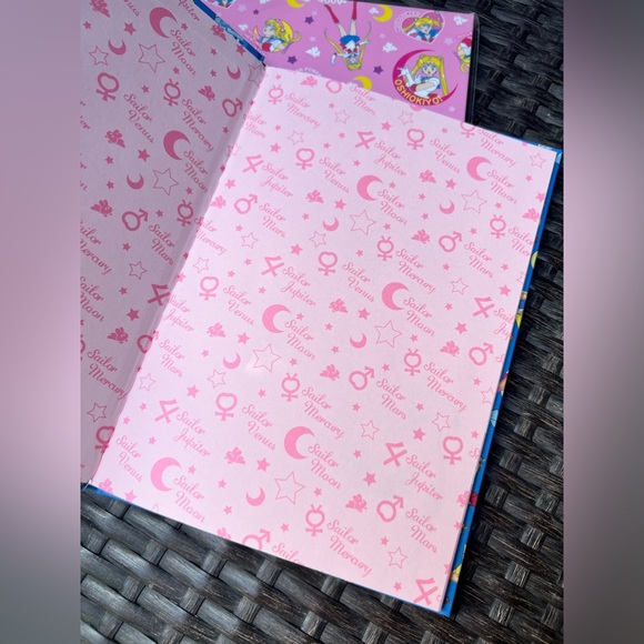 Notebook Sailor Moon Icons, New, pink and blue - Picture 3 of 4
